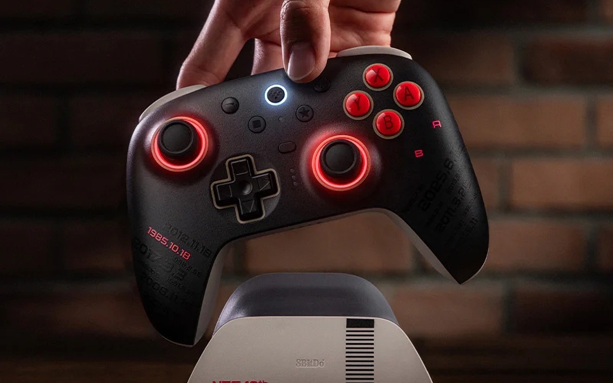 8BitDo lança coleção de controles inspirados no NES dos anos 80