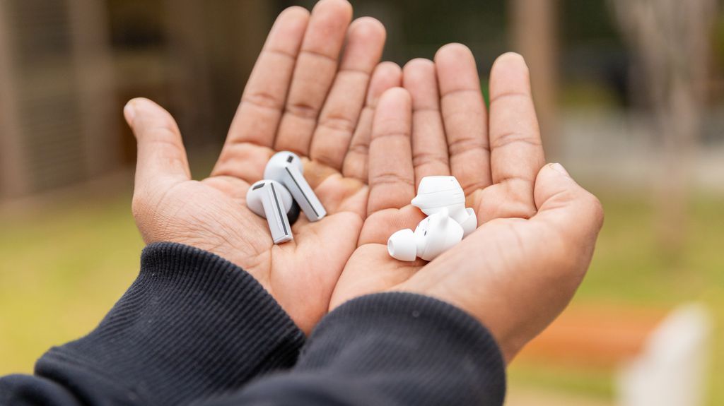 Galaxy Buds 3 FE x Galaxy Buds Core