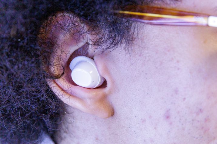 COMP - Galaxy Buds 3 FE x Buds Core: qual fone sem fio da Samsung você deve comprar?